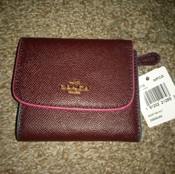 Coach wallets and small purses - Picture 7 of 7